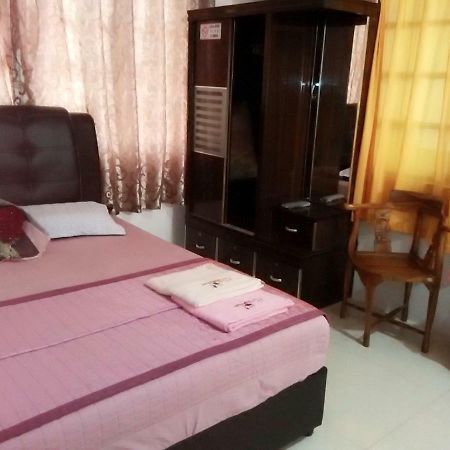 Penginapan Mycj - Roomstay Kuala Terengganu Ngoại thất bức ảnh