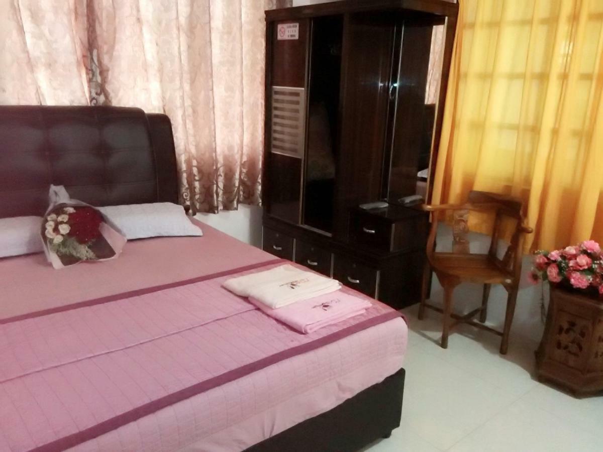 Penginapan Mycj - Roomstay Kuala Terengganu Ngoại thất bức ảnh