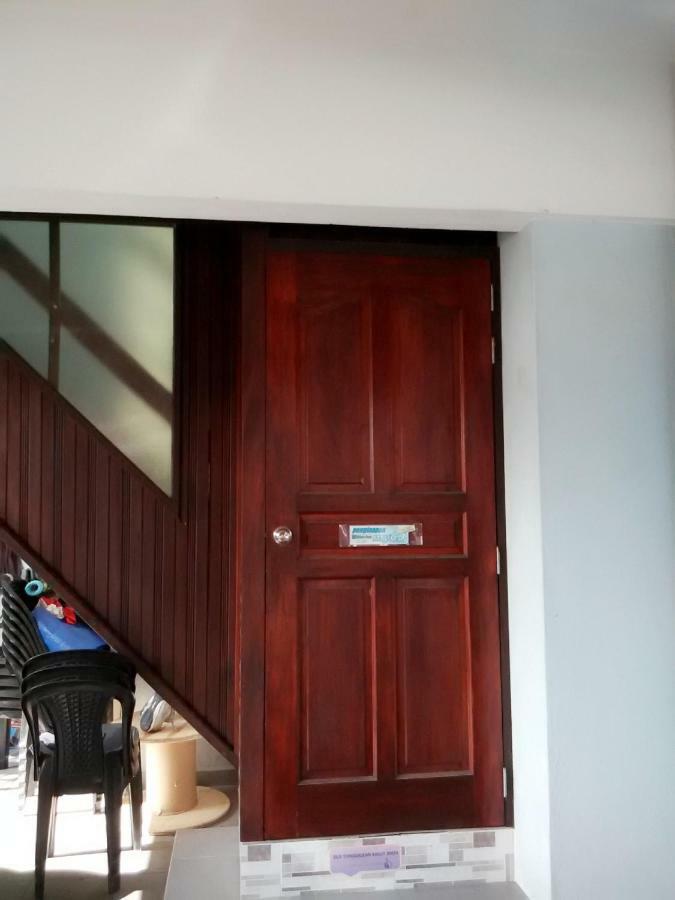 Penginapan Mycj - Roomstay Kuala Terengganu Ngoại thất bức ảnh
